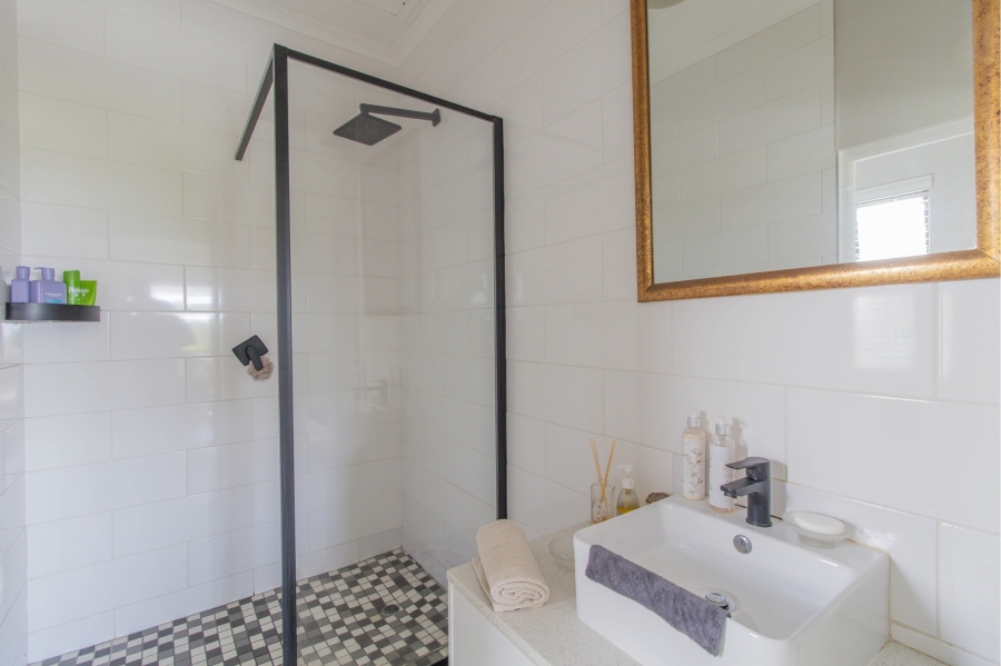 9 Bedroom Property for Sale in Olifantskop Western Cape